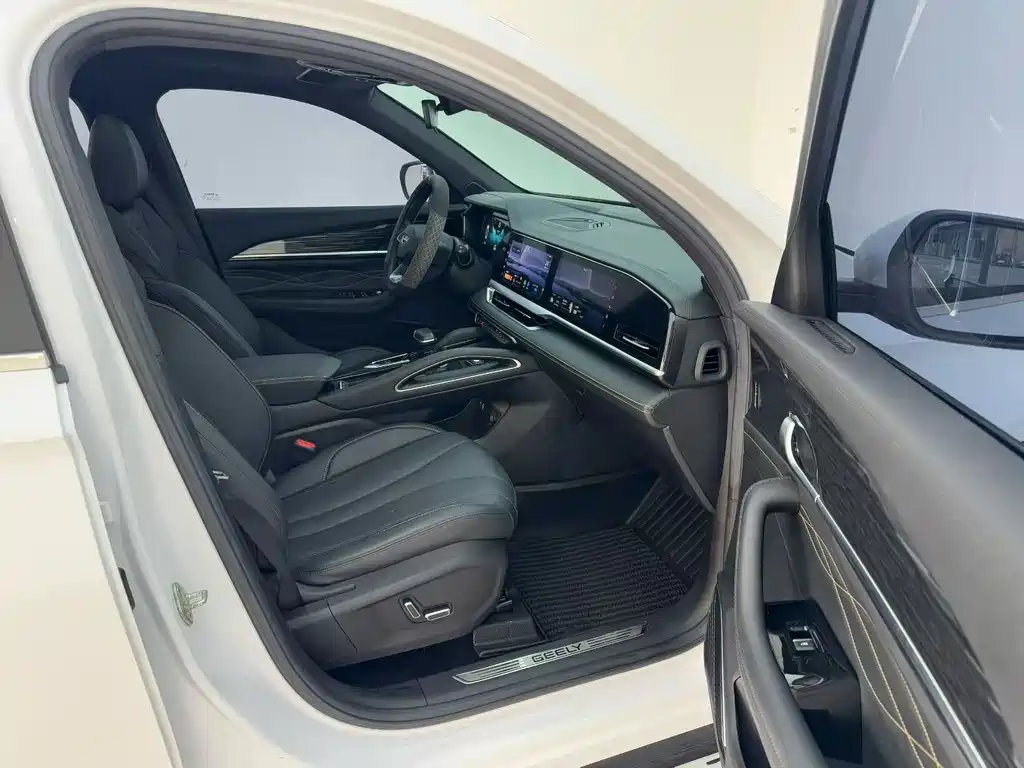 Geely Xingyue L — миниатюра 5