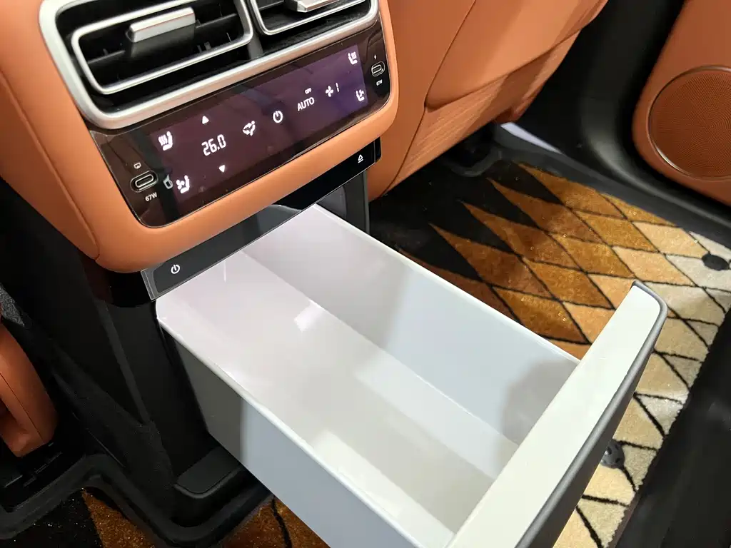 Li Auto Li L7 — миниатюра 15