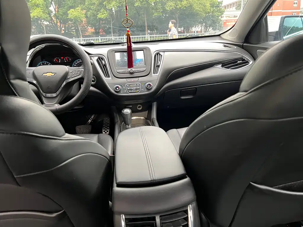 Chevrolet Malibu XL — миниатюра 13