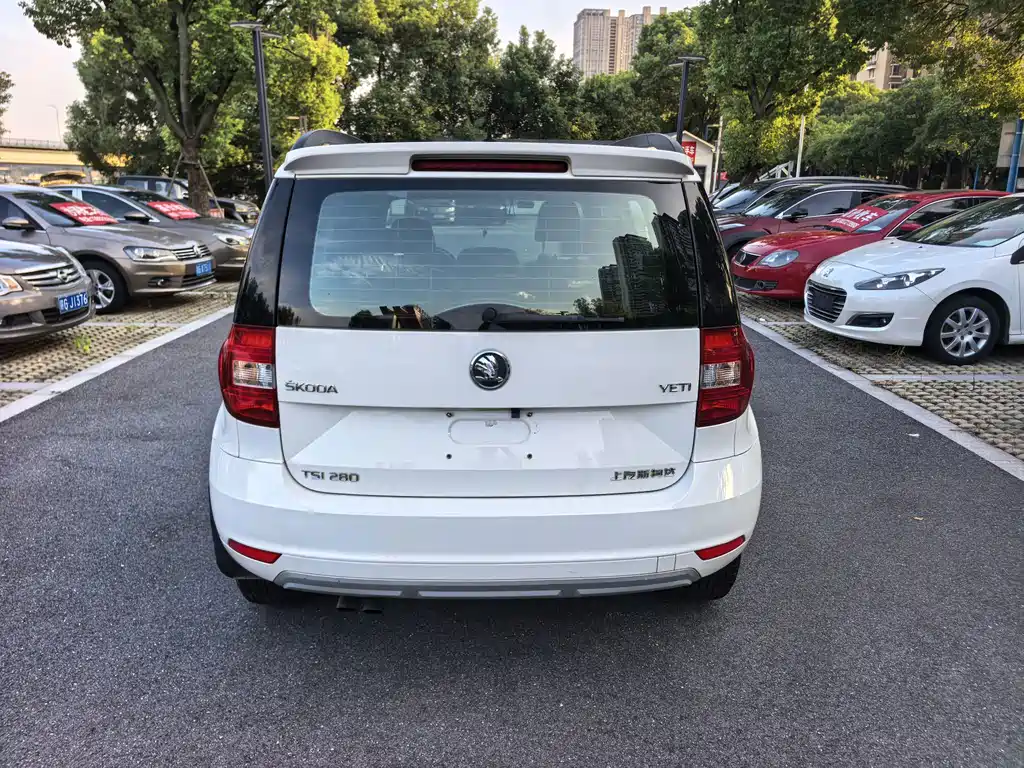 Skoda Yeti — миниатюра 5