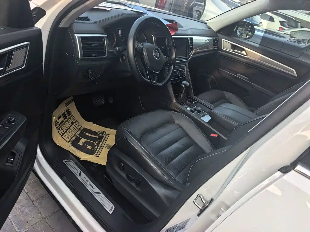Volkswagen Teramont — миниатюра 7