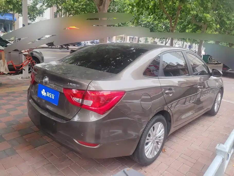 Buick Excelle — миниатюра 3