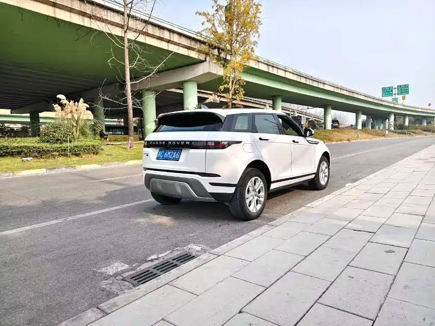 Land Rover Evoque — миниатюра 6