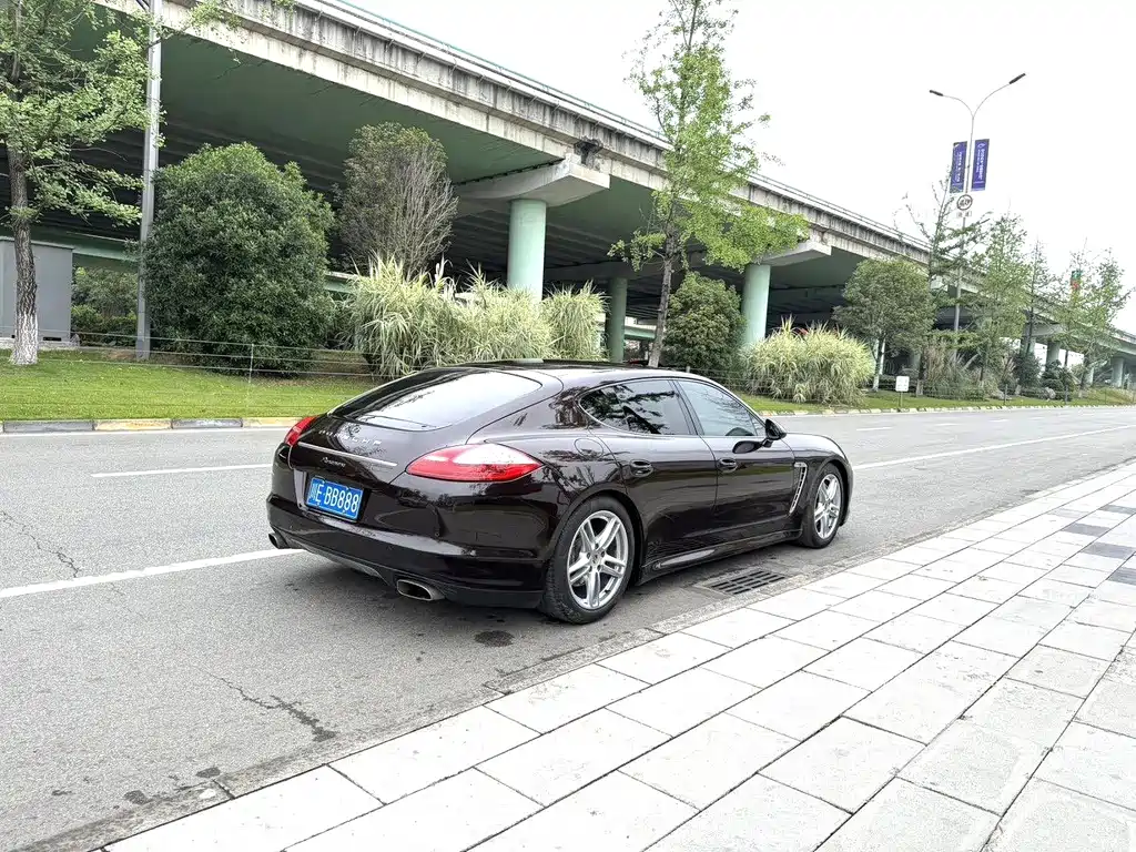 Porsche Panamera — миниатюра 6