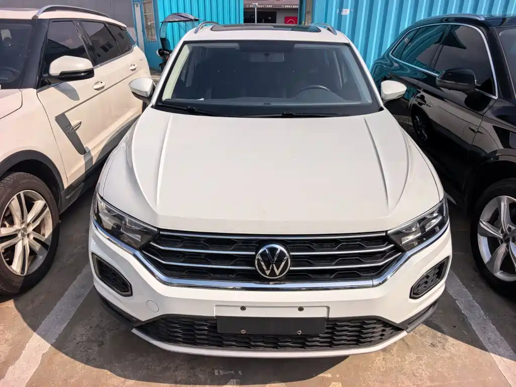 Volkswagen T-Roc — миниатюра 2