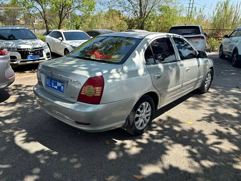 Hyundai Elantra 2011 1.6L AT Comfort
