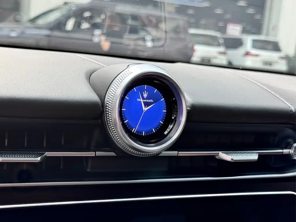 Maserati Grecale — миниатюра 9