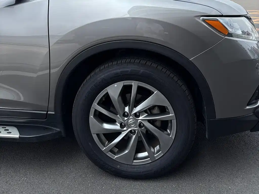 Nissan X-Trail 2014 2.5L CVT 4WD