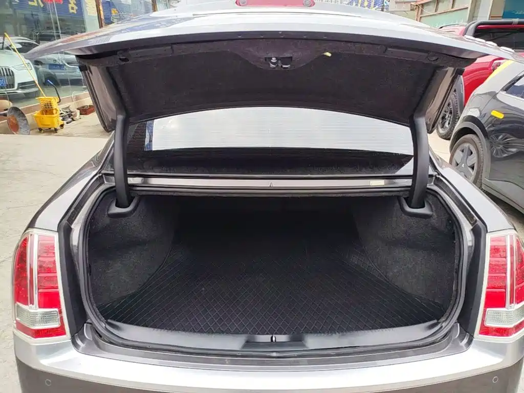 Chrysler 300C — миниатюра 19