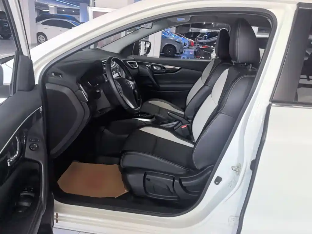 Nissan Qashqai — миниатюра 16