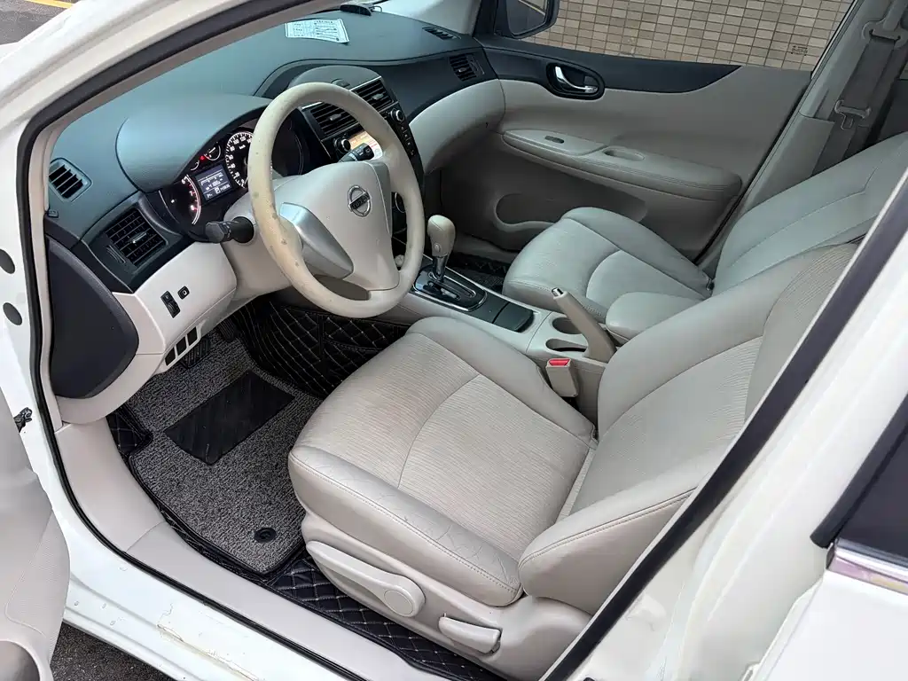 Nissan Tiida — миниатюра 4