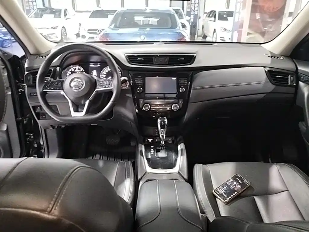 Nissan X-Trail — миниатюра 10