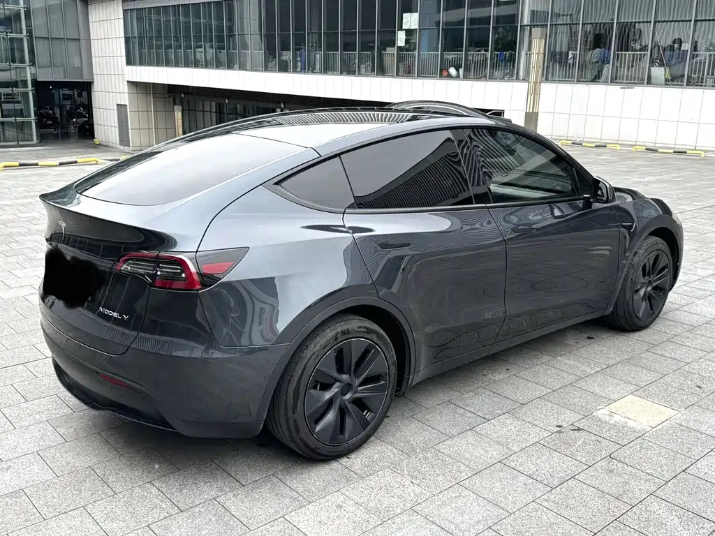 Tesla Model Y — фотографии объявления, Фото 7