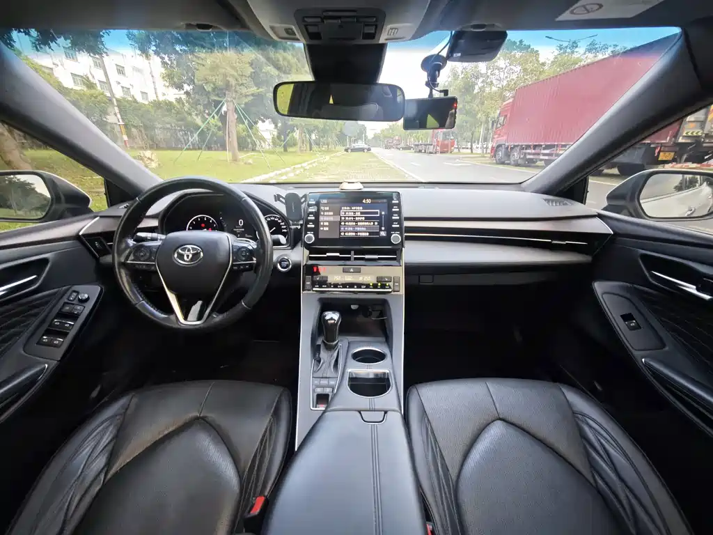 Toyota Avalon — миниатюра 16
