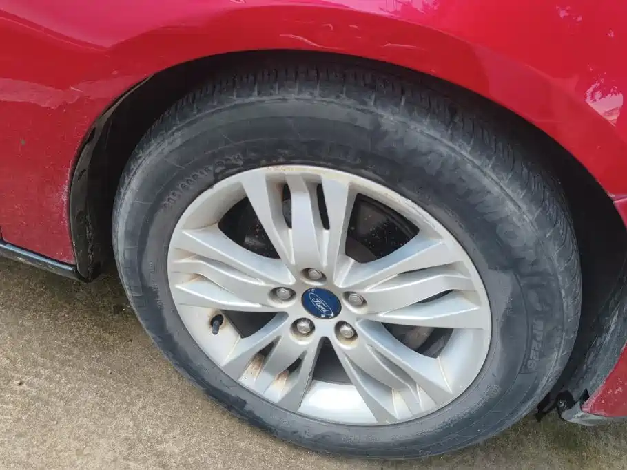 Ford Focus — миниатюра 6