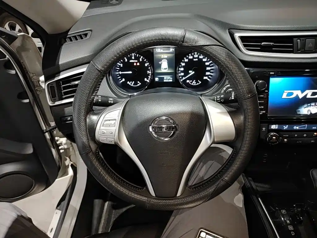 Nissan X-Trail — миниатюра 11