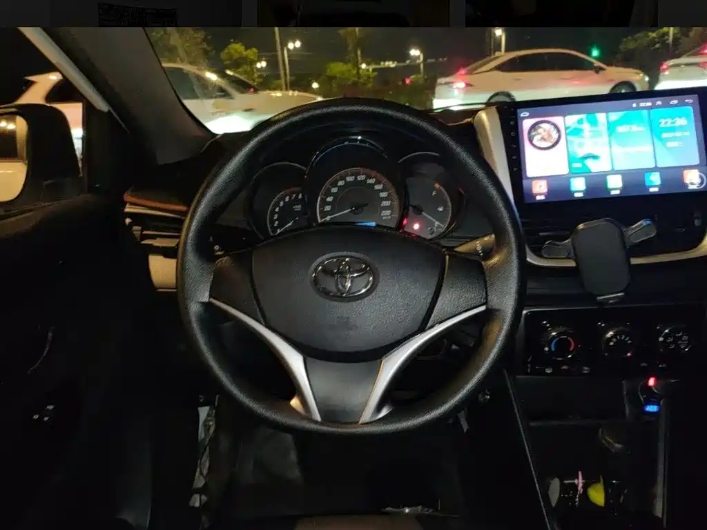 Toyota Yaris L — миниатюра 14