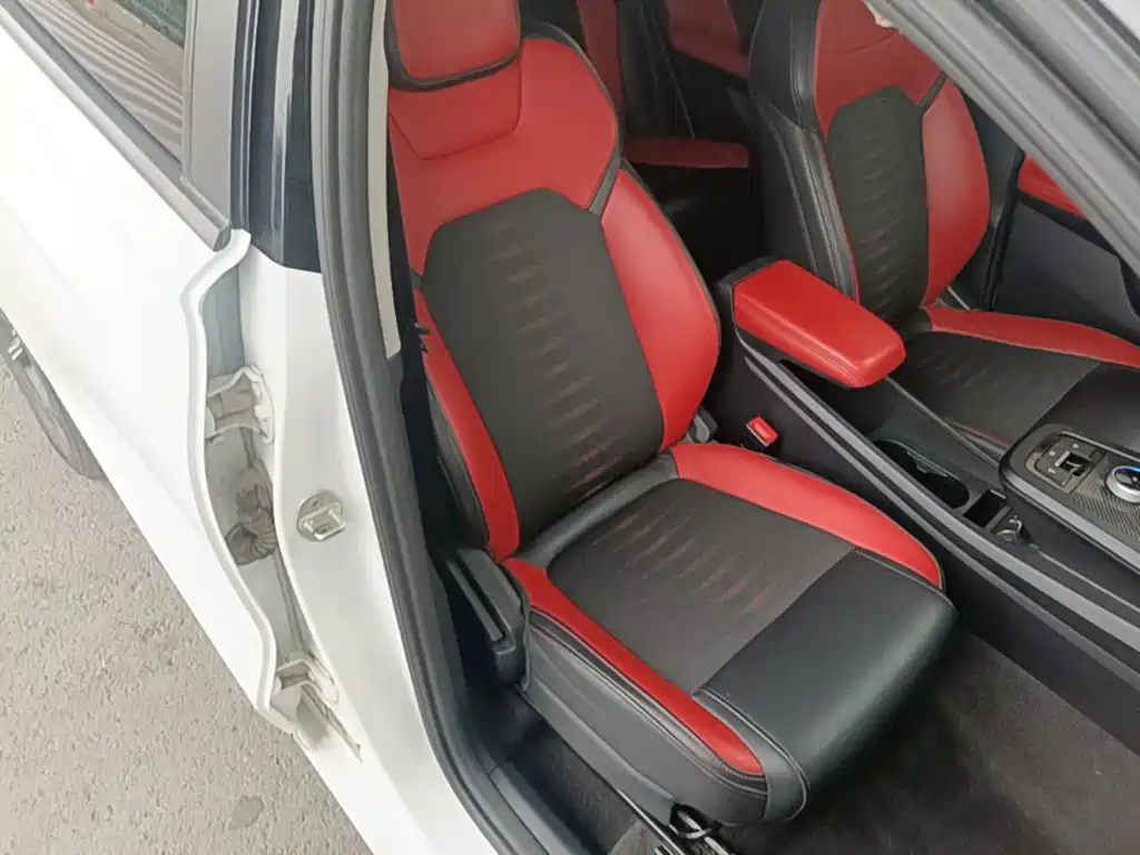 BYD e2 — миниатюра 25