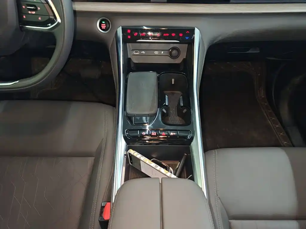 MAXUS G50 PHEV — миниатюра 14