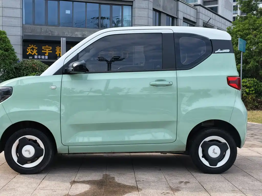 Wuling MINIEV — миниатюра 3