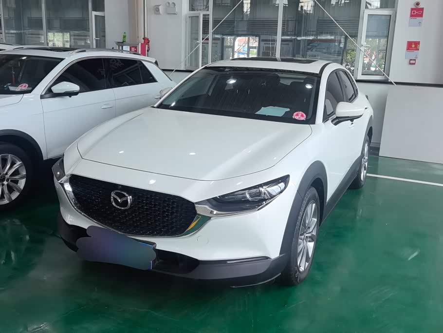 Mazda CX-30 2.0 л 2022 г. Белый, пробег 45500 км