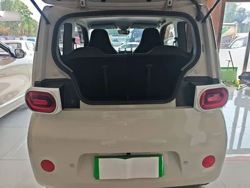 Wuling MINIEV — миниатюра 19