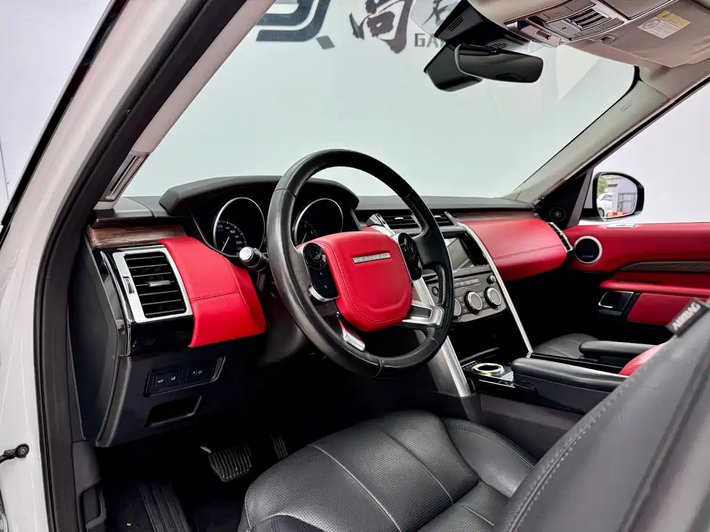 Land Rover Discovery — миниатюра 6