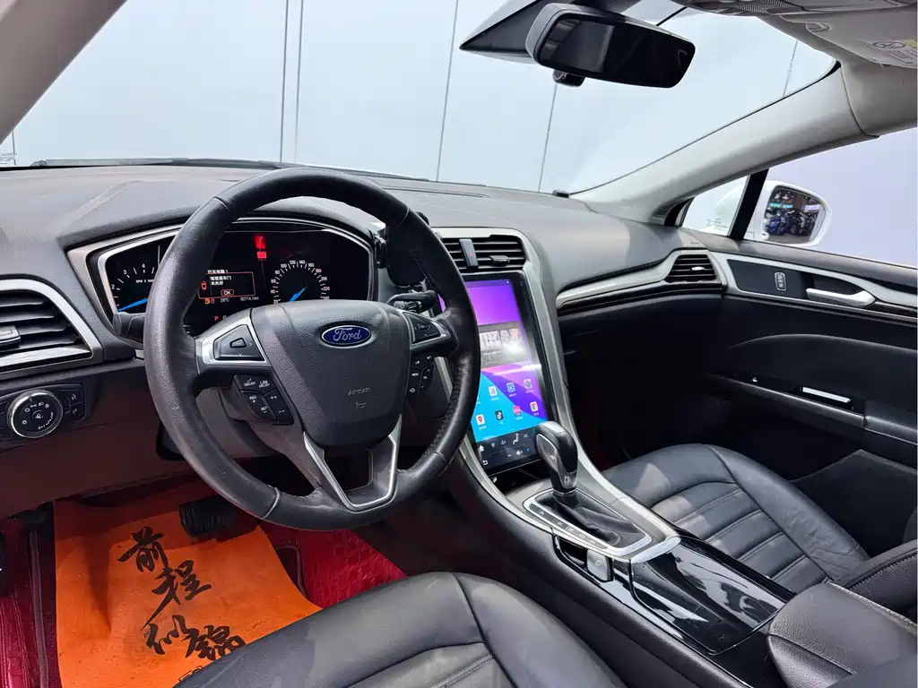 Ford Mondeo 2013 2.0L GTDi200 Fashion