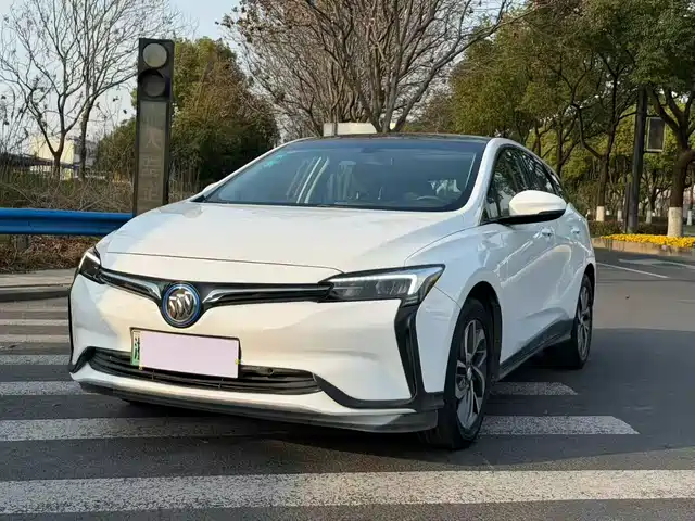 BUICK SLIGHTLY BLUE 6 2020