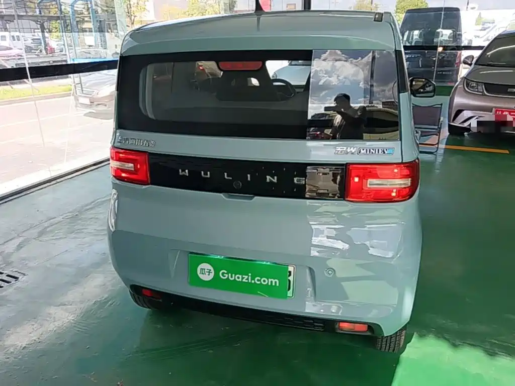 Wuling MINIEV — миниатюра 6