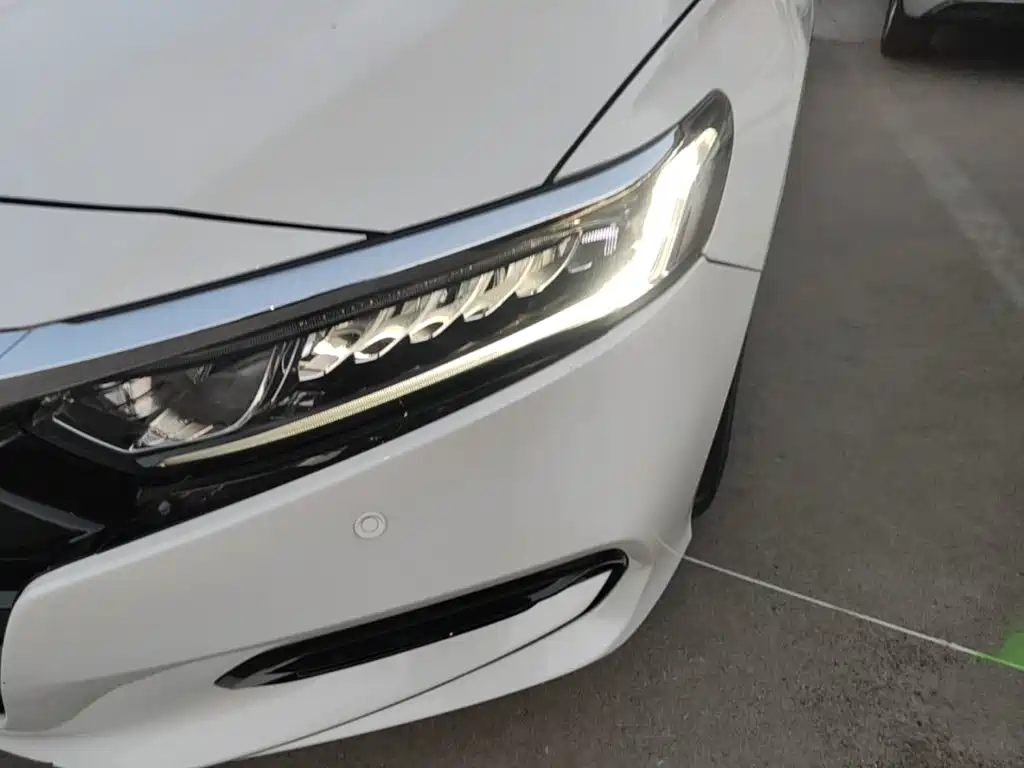Honda Accord — миниатюра 24