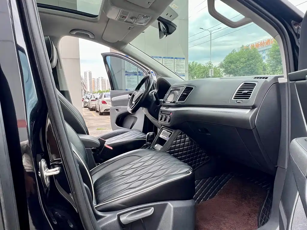 Volkswagen Sharan — миниатюра 10