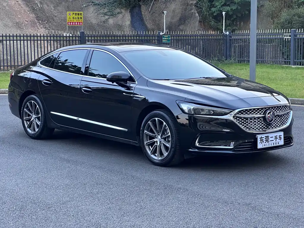 Buick LaCrosse — миниатюра 2