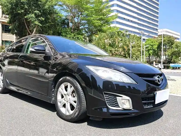 Mazda Ruiyi 2012 2.0L AT Elite