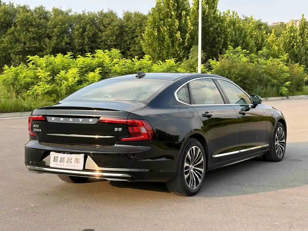 Volvo S90 — миниатюра 14