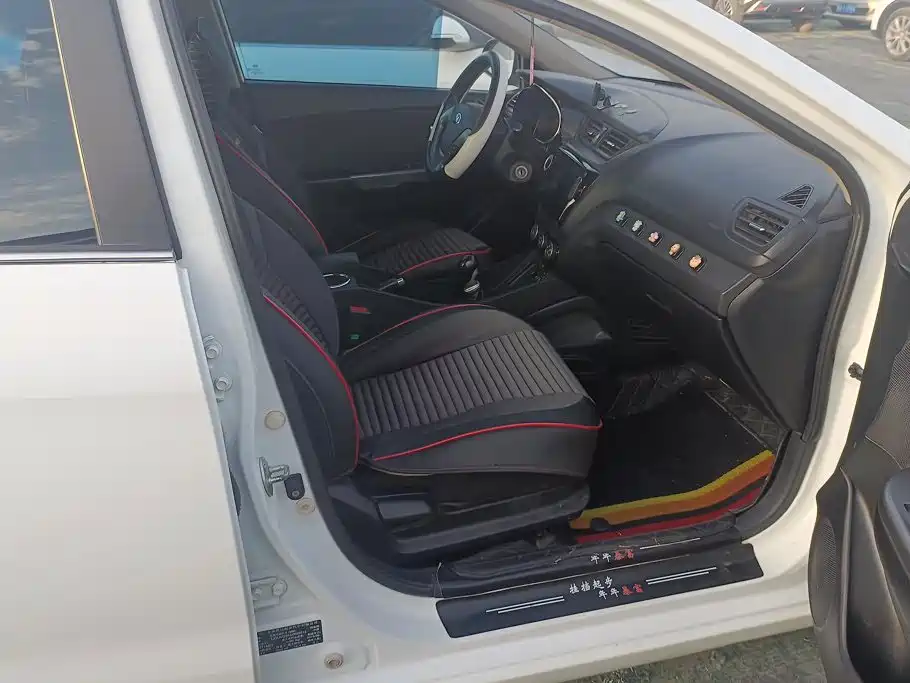 Kia K2 — миниатюра 8