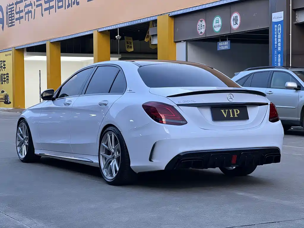 Mercedes-Benz C-Class — миниатюра 17