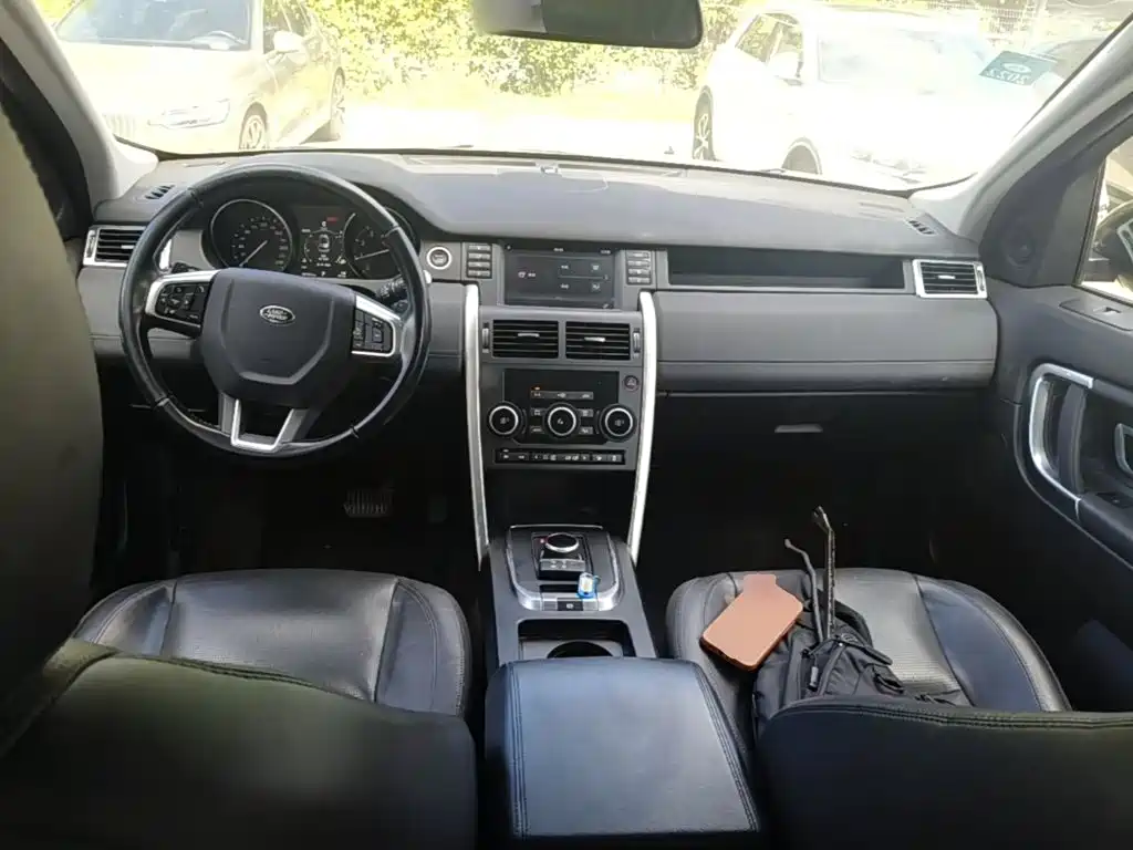 Land Rover Discovery Sport — миниатюра 10