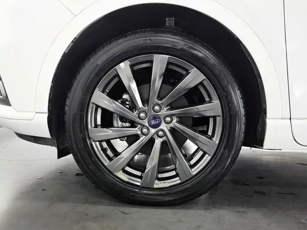 Ford Escape New Energy — миниатюра 17