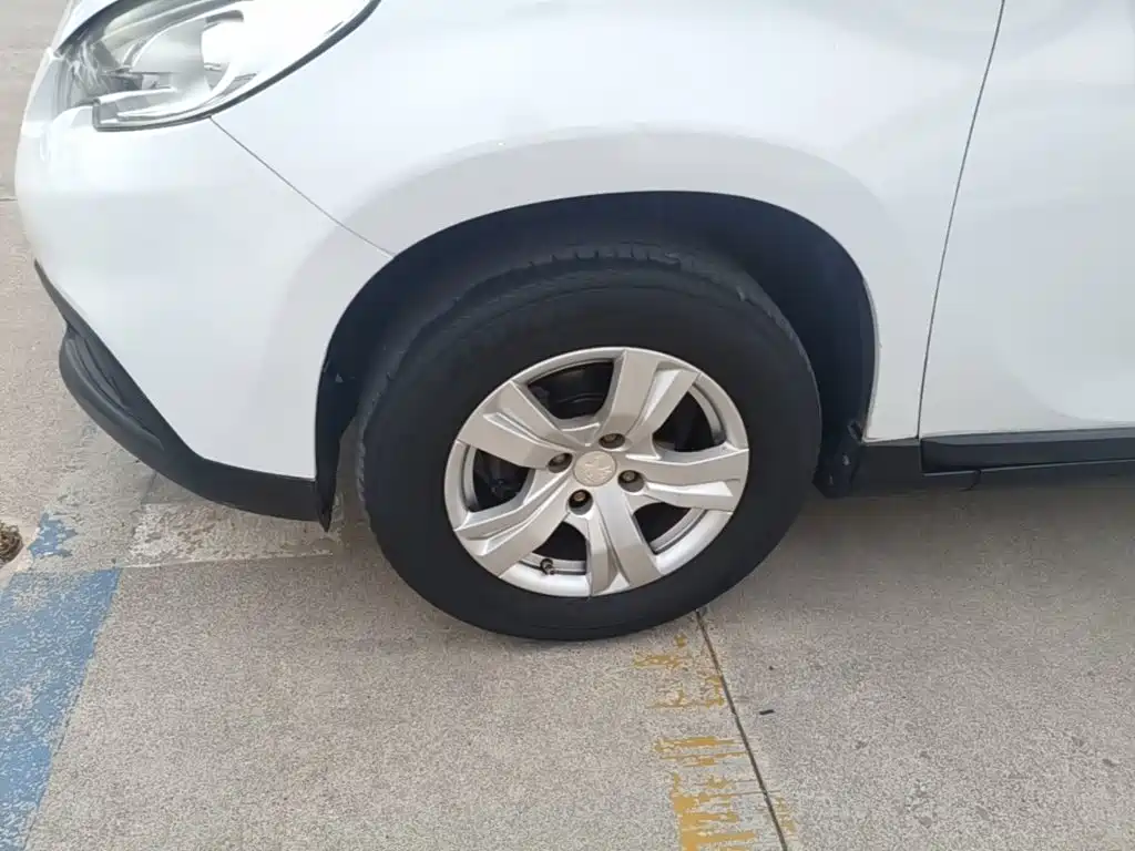 Peugeot 2008 — миниатюра 23