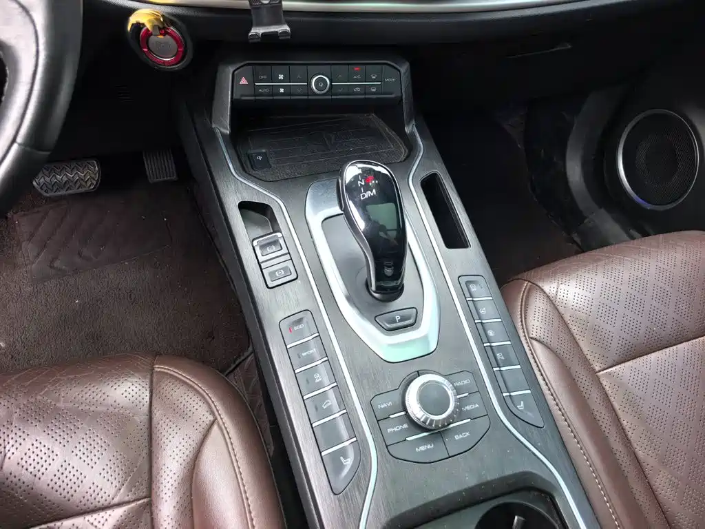 Wey Wey VV6 — миниатюра 15