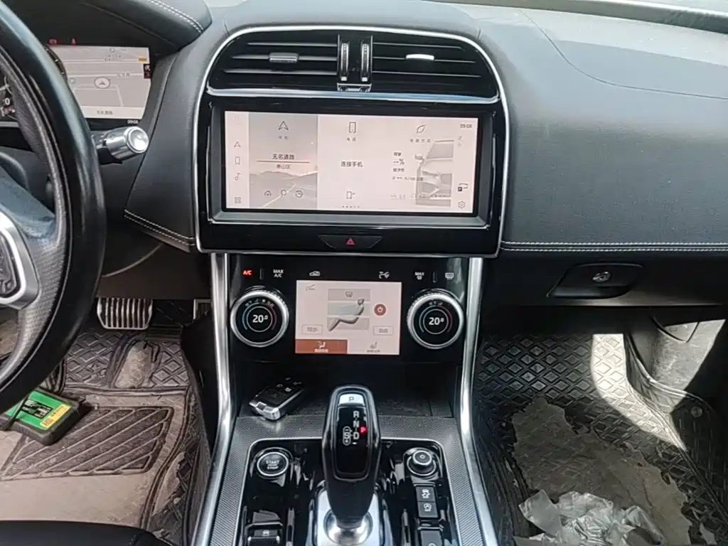 Jaguar XEL — миниатюра 13
