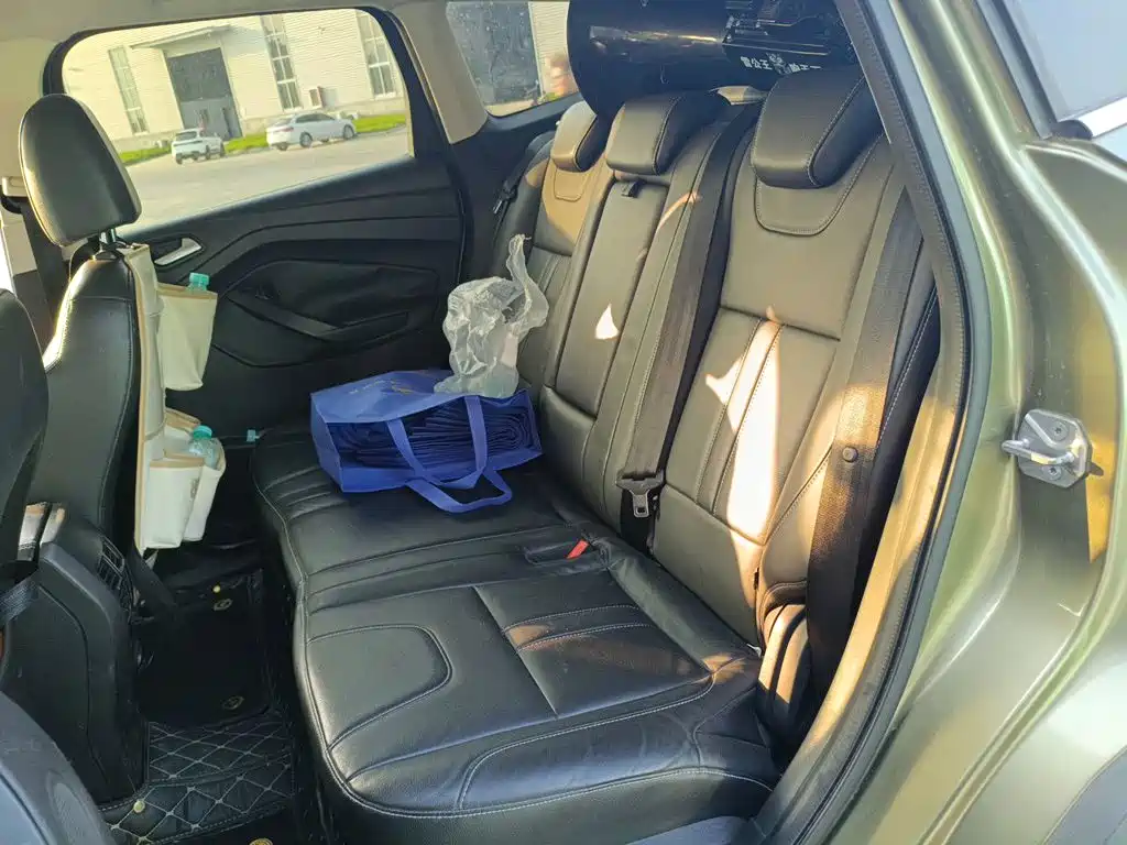 Ford Kuga — миниатюра 13