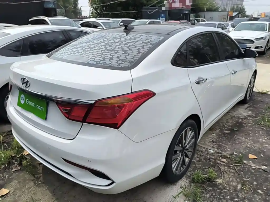 Hyundai Mistra 2019 1.8L AT GLS VI
