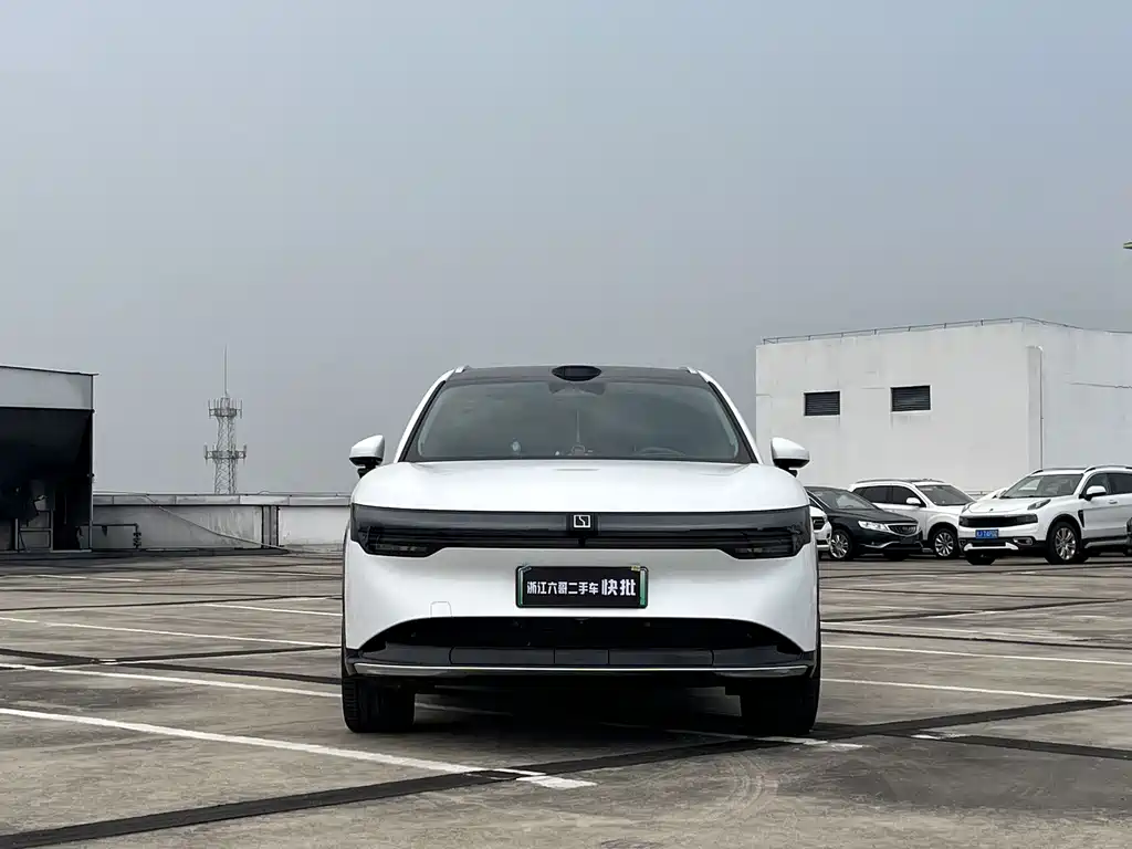 Zeekr 7X — миниатюра 2