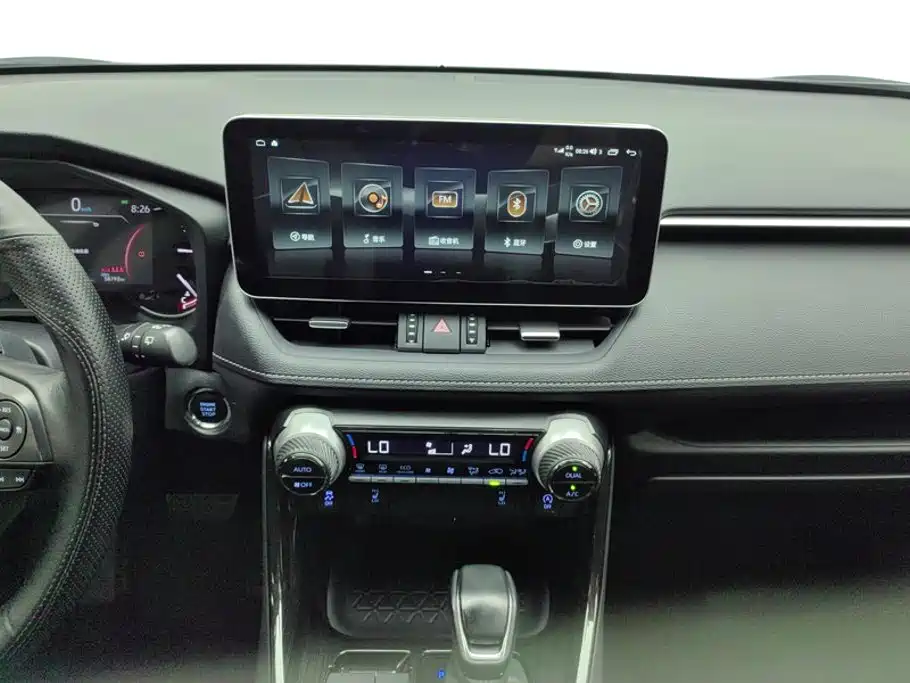 Toyota RAV4 — миниатюра 13