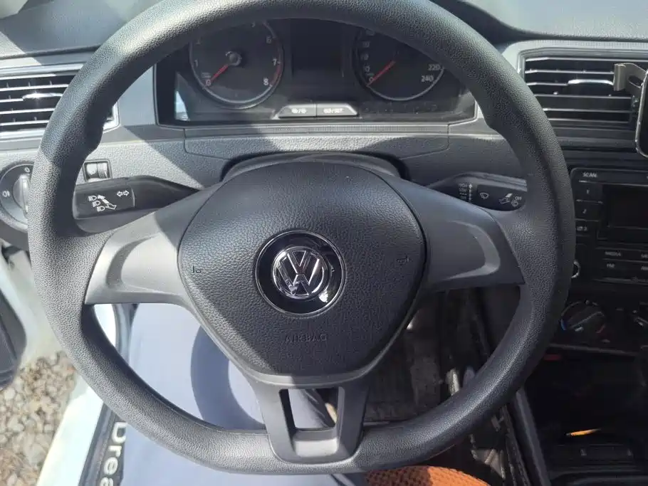 Volkswagen Santana — миниатюра 15