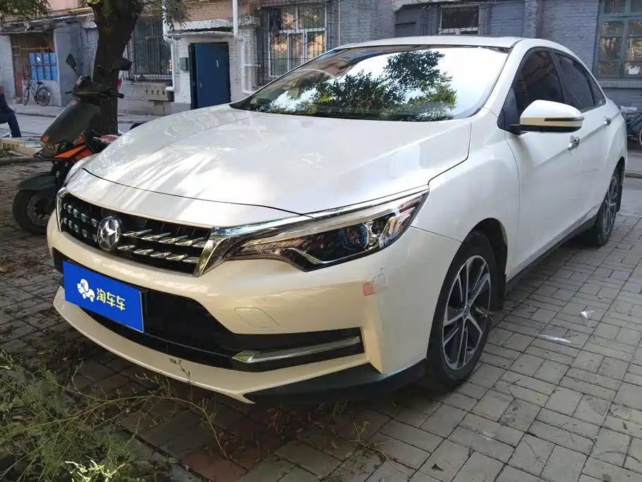 Venucia D60