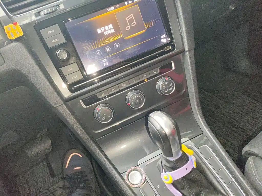 Volkswagen Golf — миниатюра 9