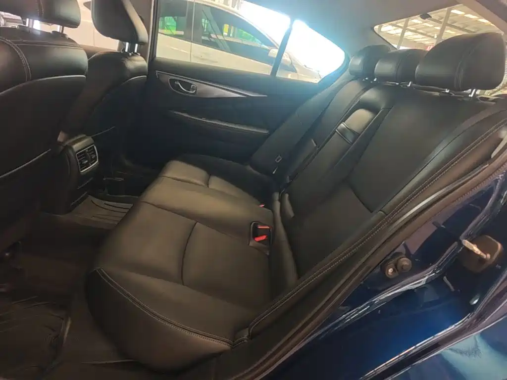Infiniti Q50L — миниатюра 17